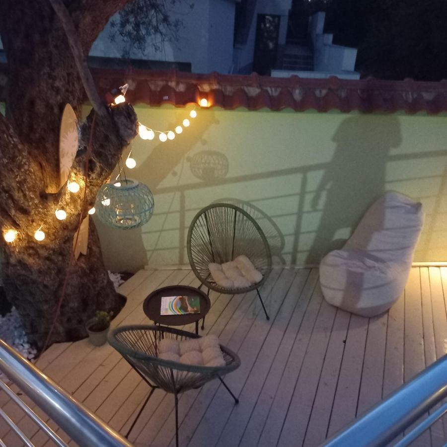 Green Dolphin Apartamento Bar Exterior foto